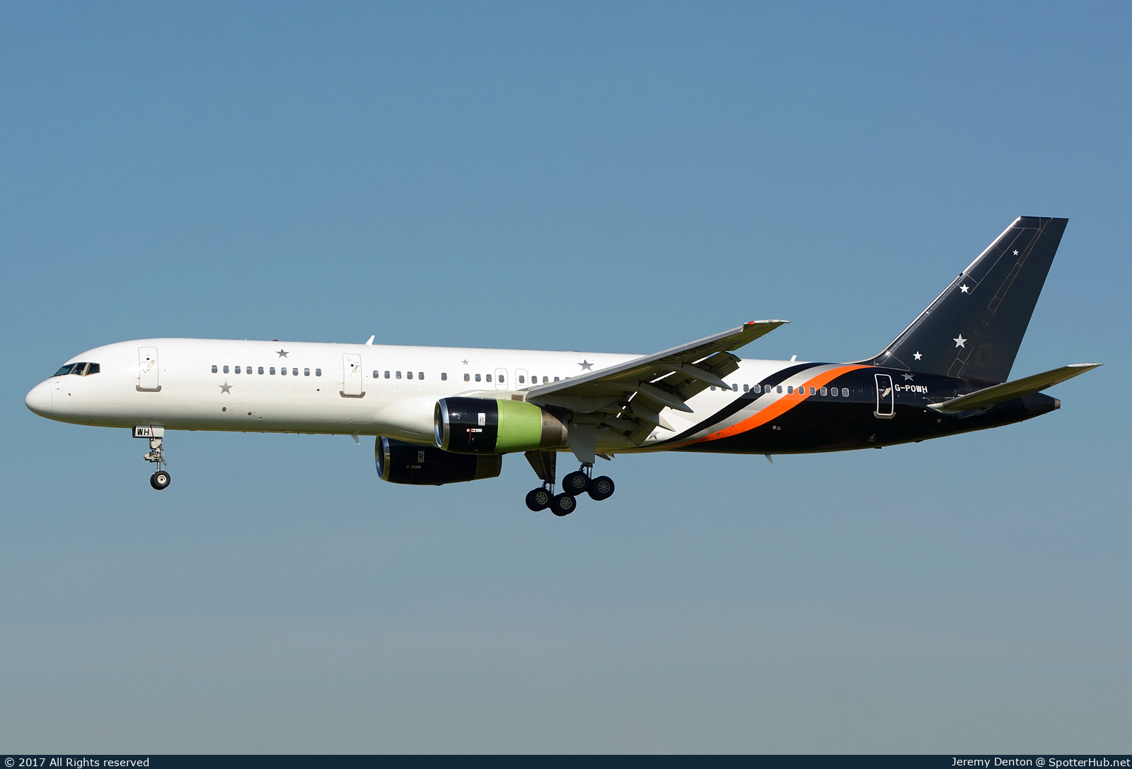Photo of G-POWH - Boeing 757-256 operated by Titan Airways