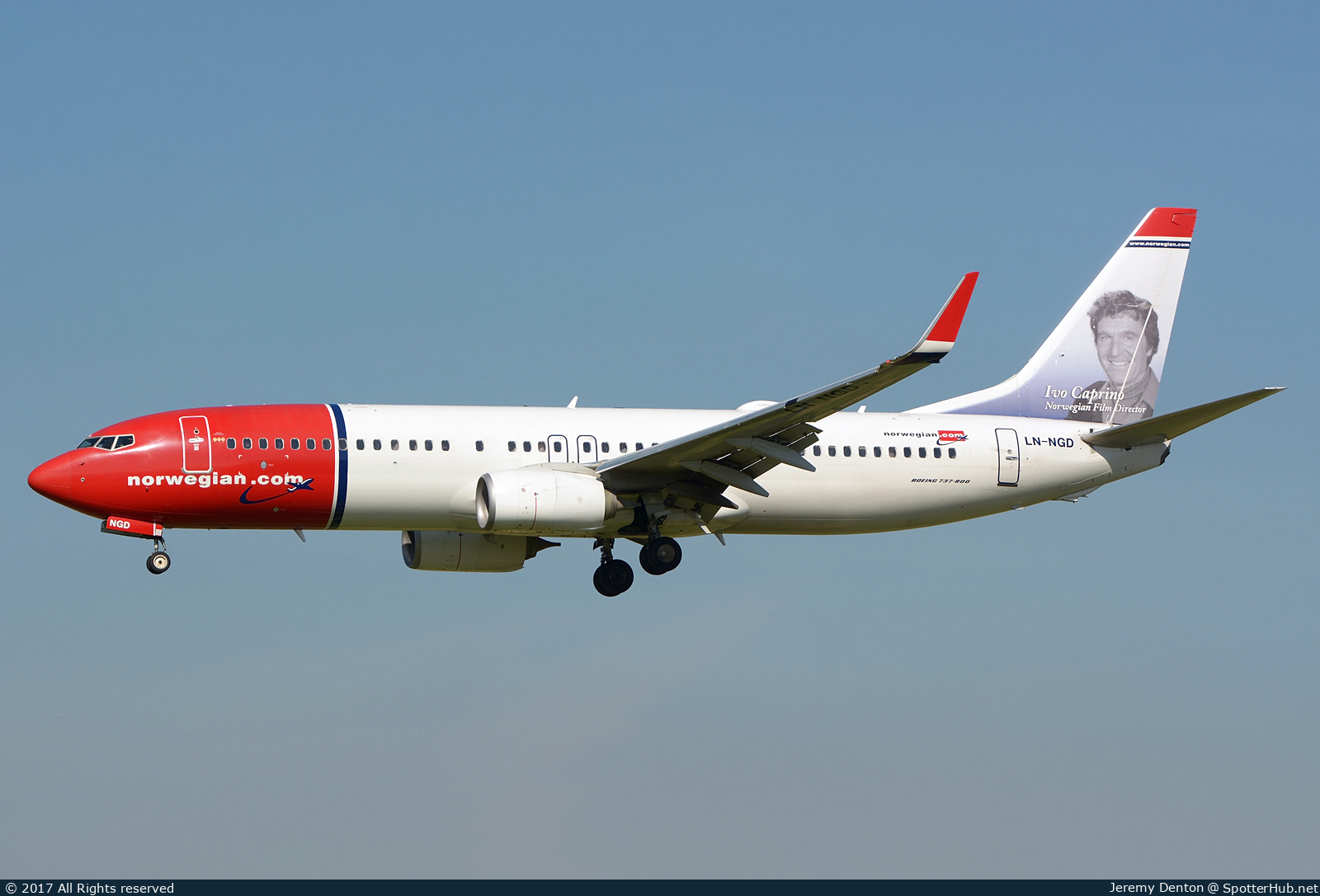 Photo of LN-NGD - Boeing 737-8JP operated by Norwegian Air Shuttle