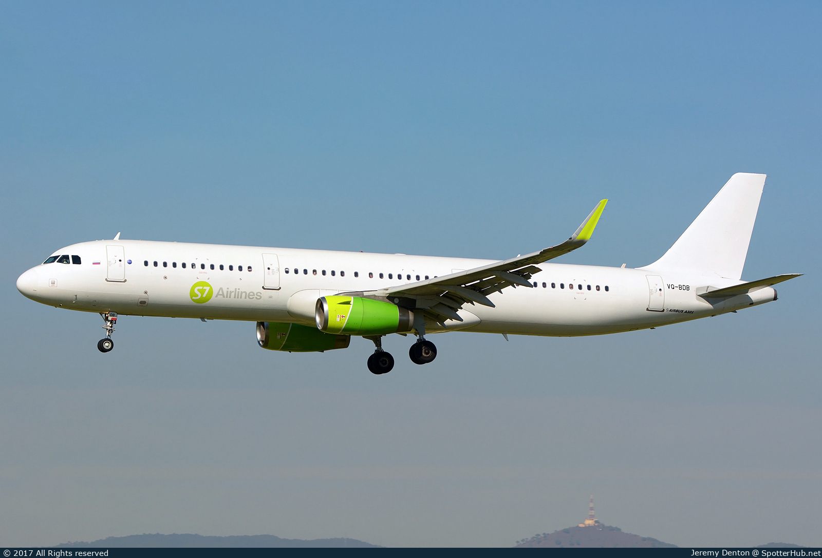 Photo of VQ-BDB - Airbus A321-231 operated by S7 Airlines