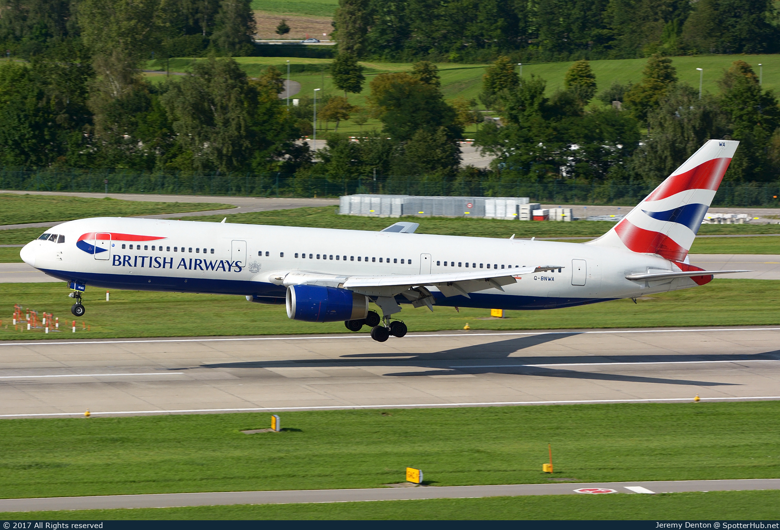 Photo of G-BNWA - Boeing 767-336(ER) operated by British Airways