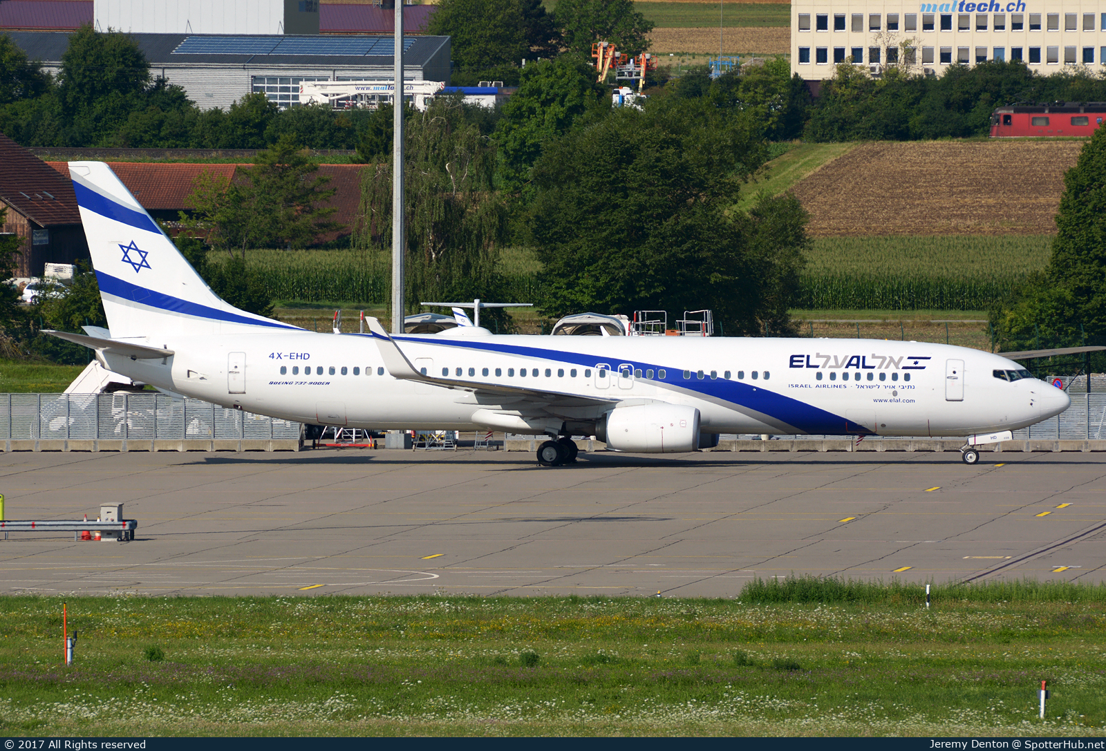 Photo of 4X-EHD - Boeing 737-958(ER) operated by El Al Israel Airlines