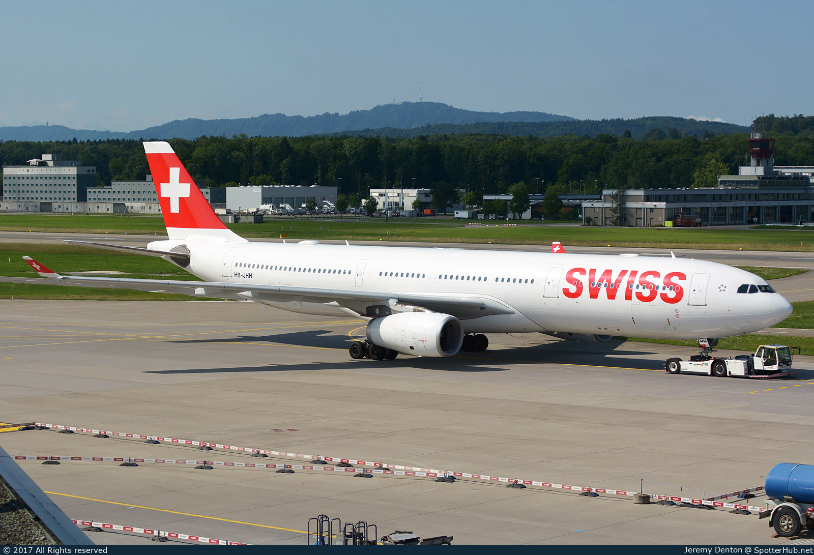 Photo of HB-JHH - Airbus A330-343 operated by Swiss International Air Lines