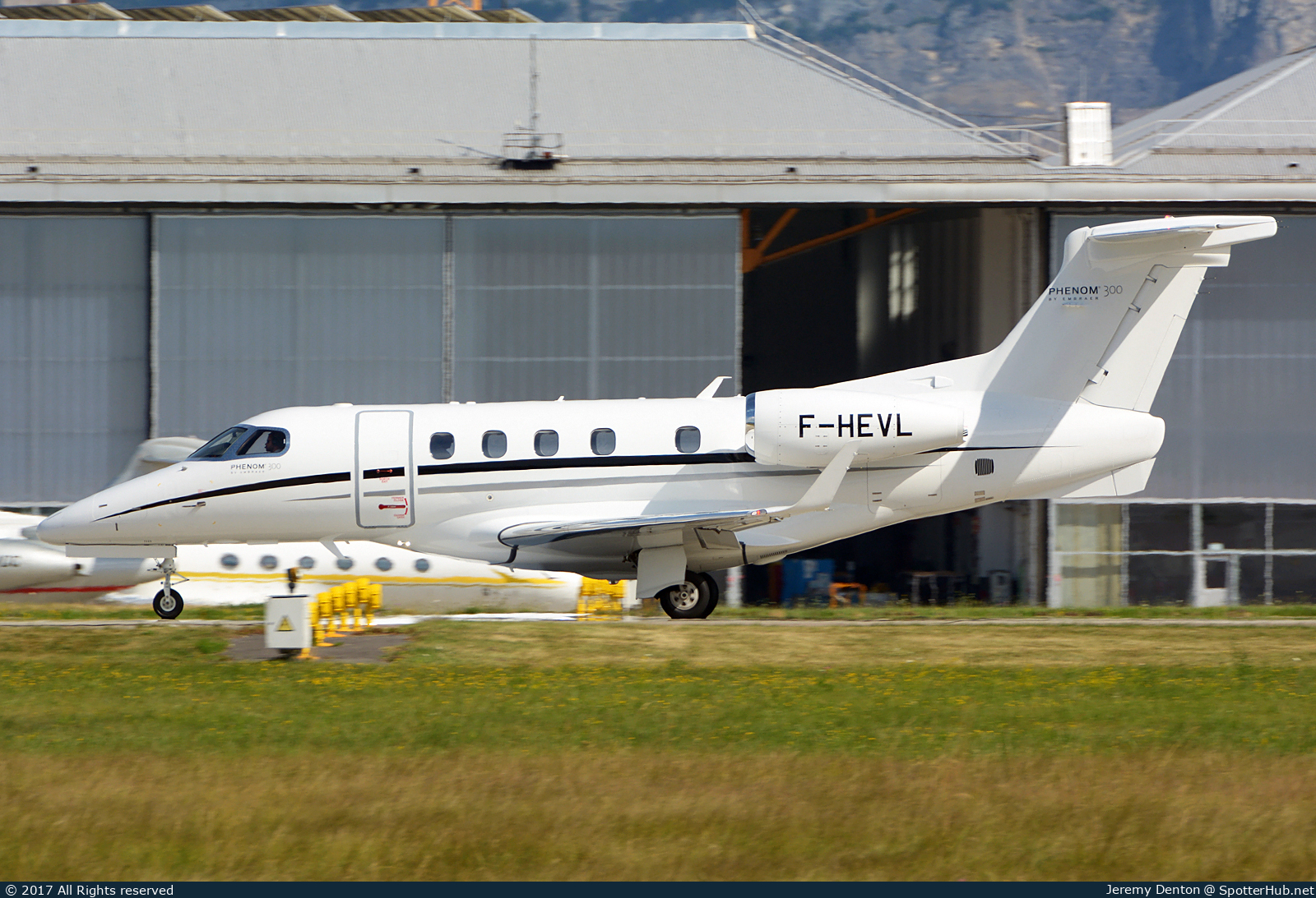 Photo of F-HEVL - Embraer Phenom 300 operated by Evolem Aviation