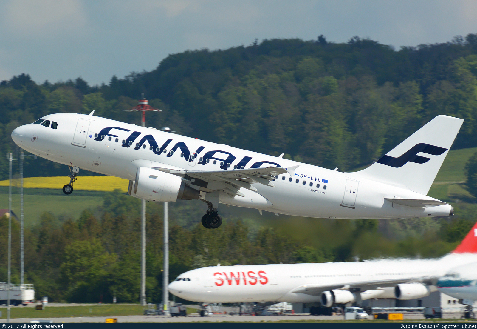 Photo of OH-LVL - Airbus A319-112 operated by Finnair
