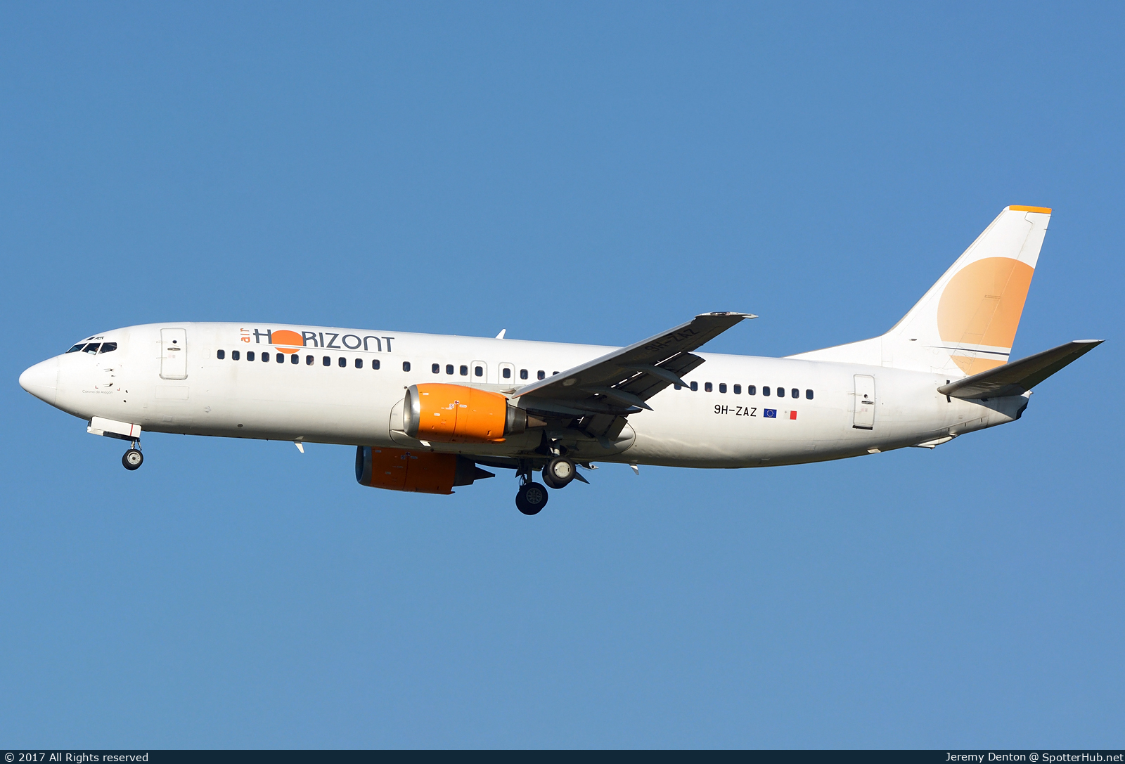 Photo of 9H-ZAZ - Boeing 737-436 operated by Air Horizont