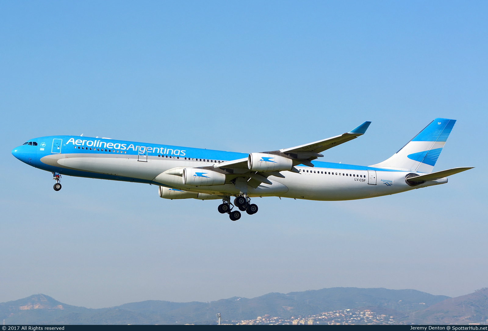 Photo of LV-CSF - Airbus A340-313 operated by Aerolíneas Argentinas
