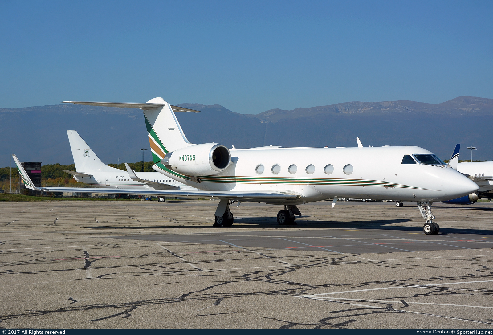 Photo of N407NS - Gulfstream GIV-SP operated by NAS National Air Services
