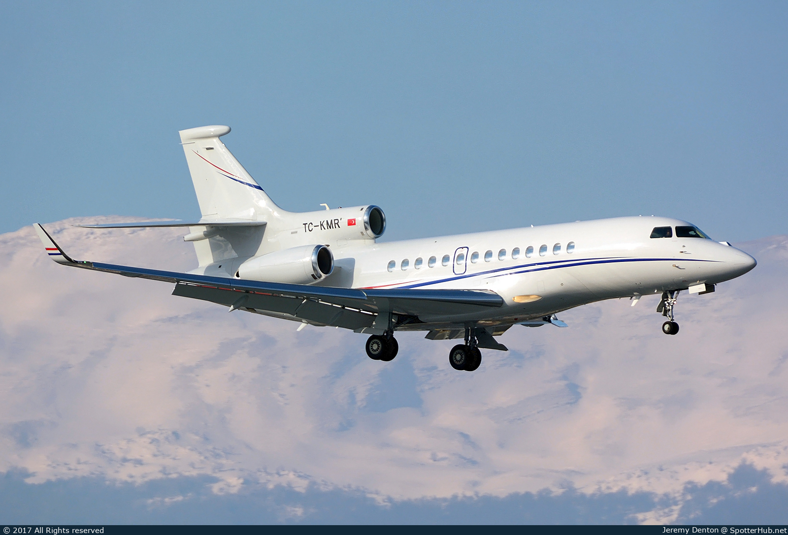 Photo of TC-KMR - Dassault Falcon 7X operated by Setair