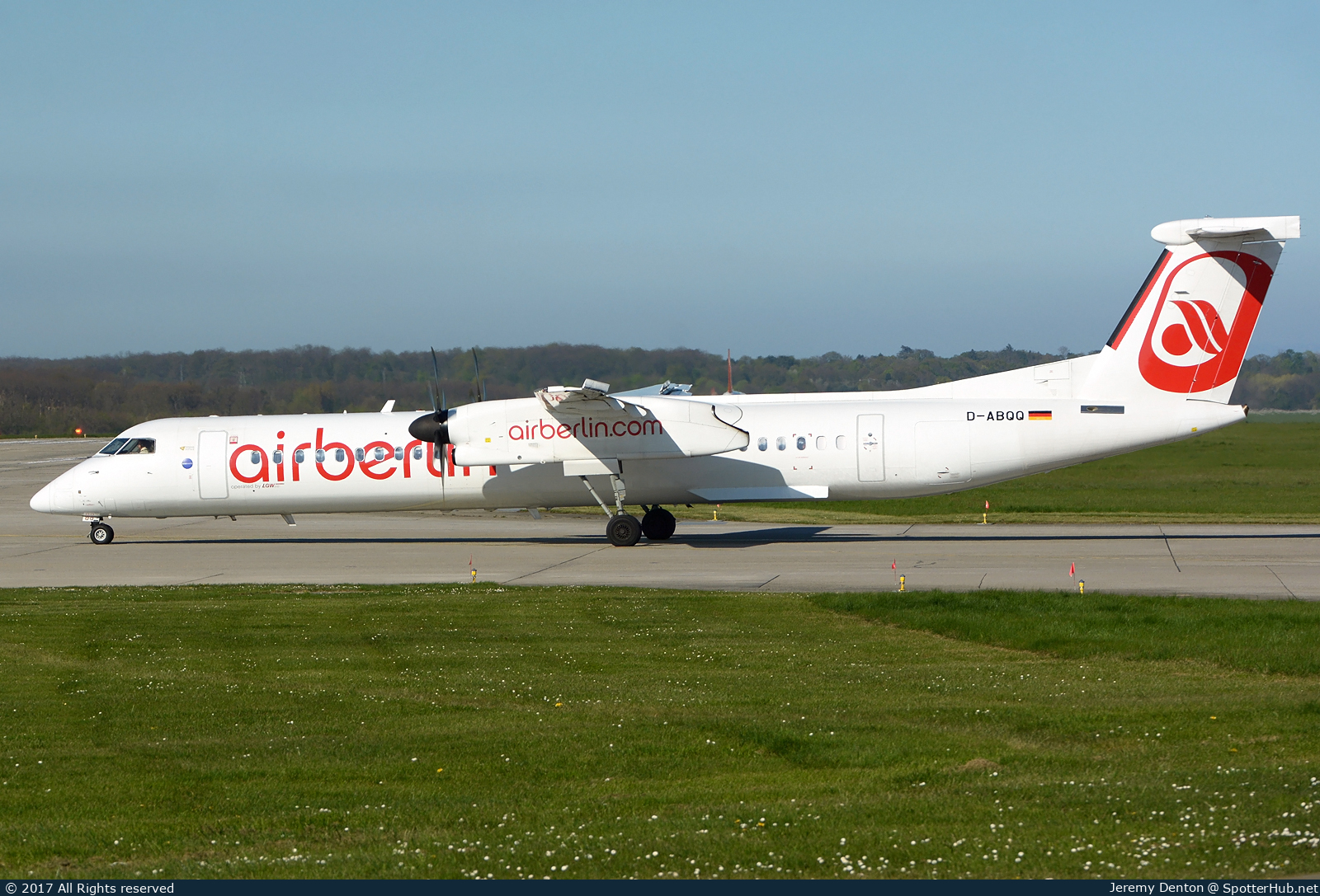 Photo of D-ABQQ - Bombardier DHC-8-402 Dash 8 Q400 operated by Air Berlin (opb LGW Luftfahrtgesellschaft Walter)