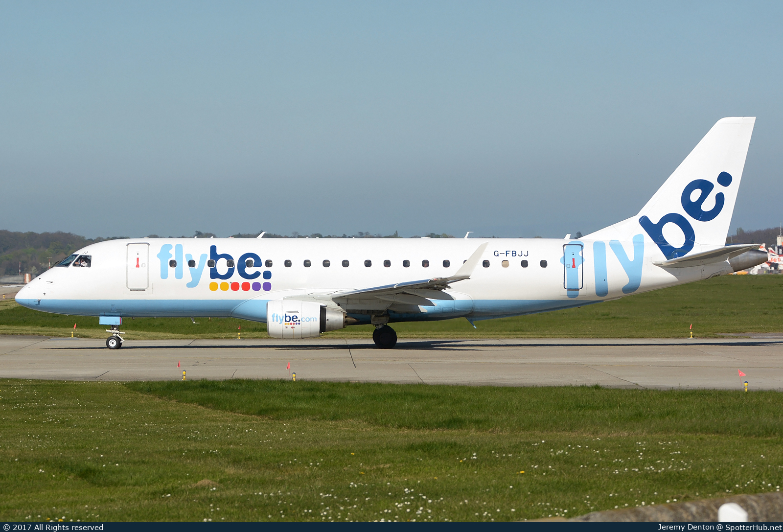Photo of G-FBJJ - Embraer ERJ-175STD operated by flybe