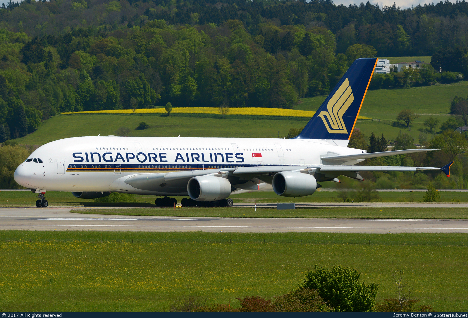 Photo of 9V-SKR - Airbus A380-841 operated by Singapore Airlines