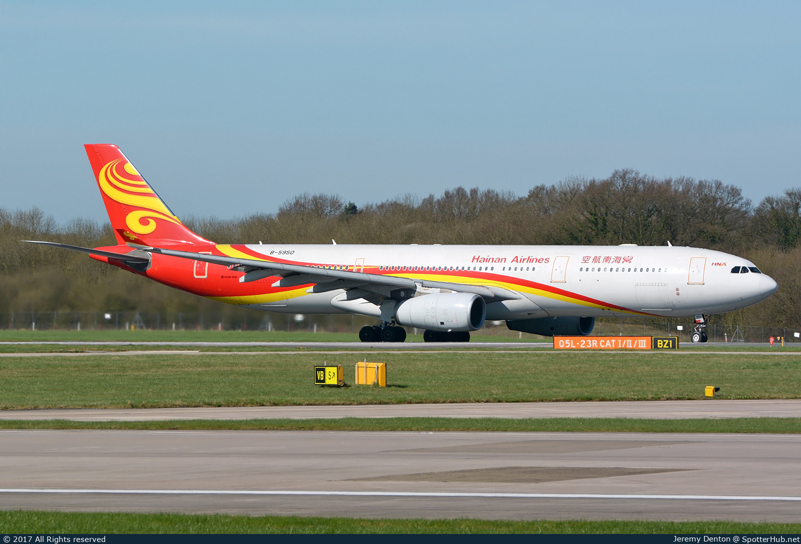 Photo of B-5950 - Airbus A330-343 operated by Hainan Airlines