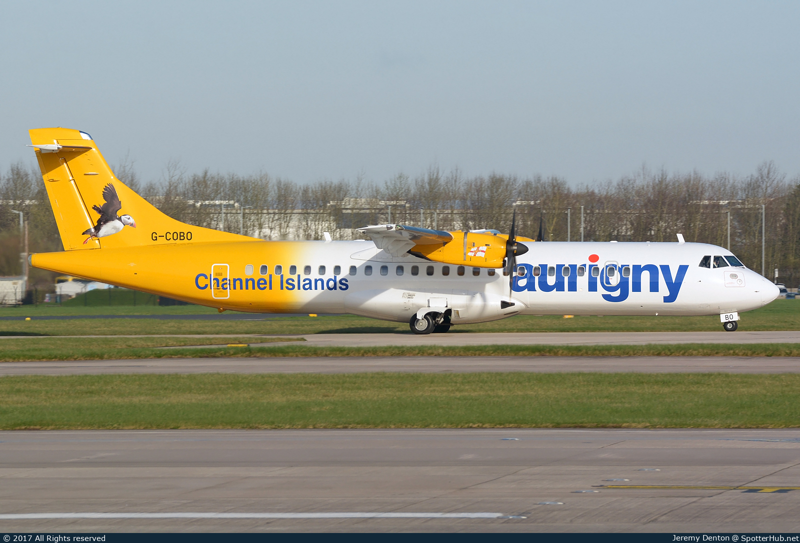 Photo of G-COBO - ATR 72-500 operated by Aurigny Air Services