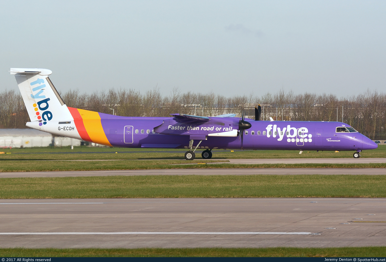 Photo of G-ECOH - Bombardier DHC-8-402 Dash 8 Q400 operated by flybe