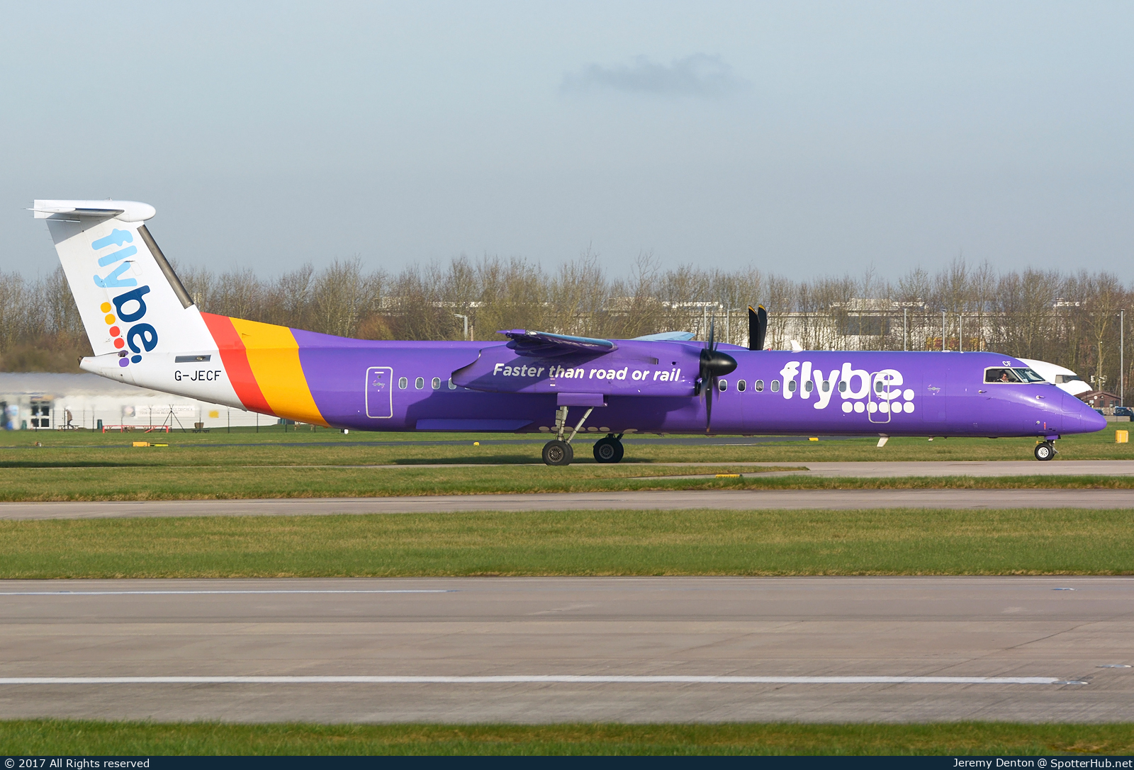 Photo of G-JECF - Bombardier DHC-8-402 Dash 8 Q400 operated by flybe