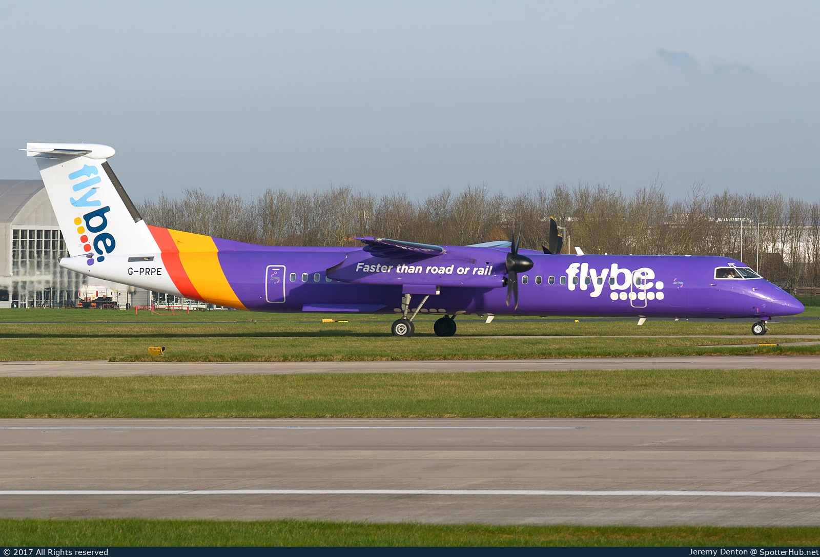 Photo of G-PRPE - Bombardier DHC-8-402 Dash 8 Q400 operated by flybe