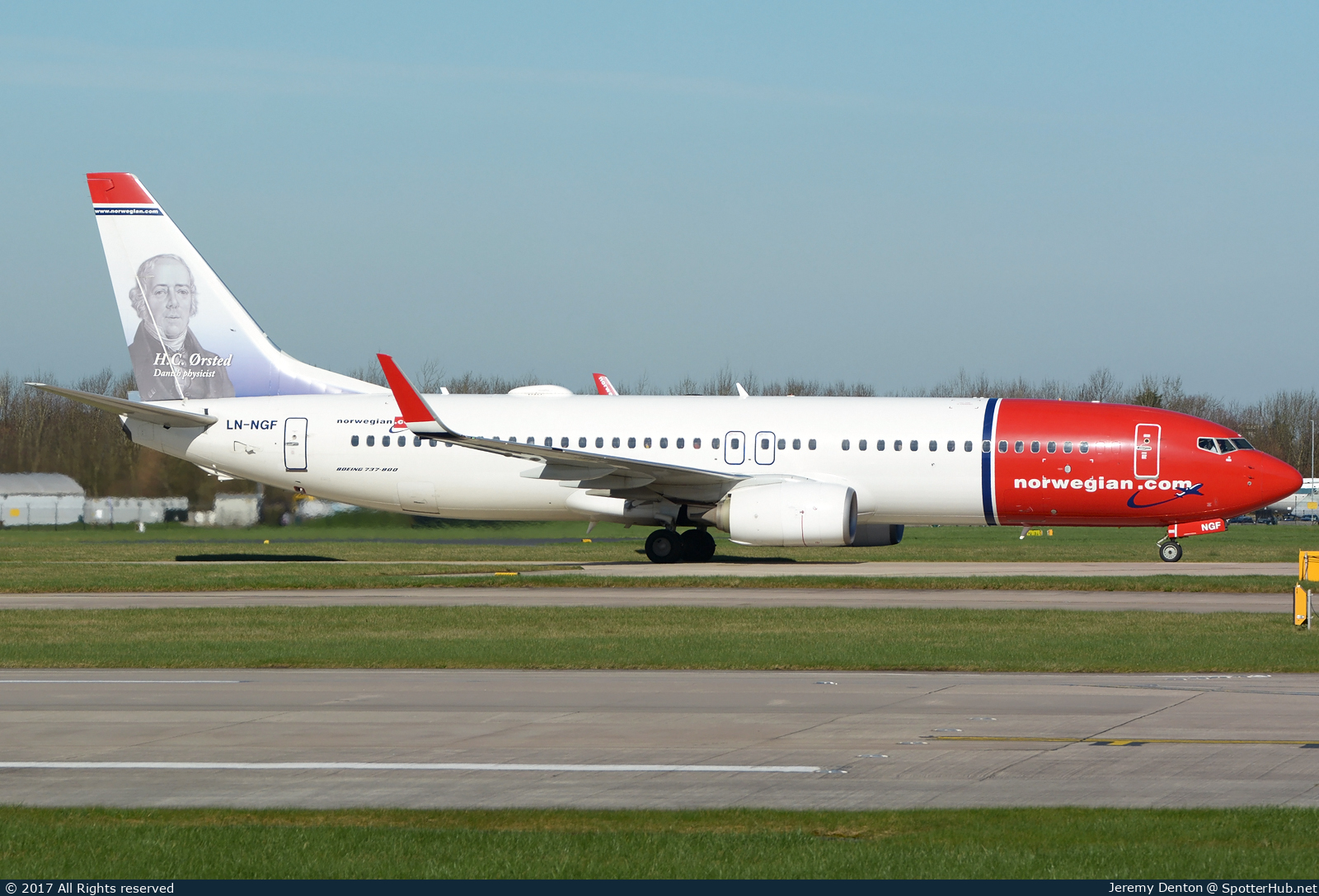 Photo of LN-NGF - Boeing 737-8JP operated by Norwegian Air Shuttle