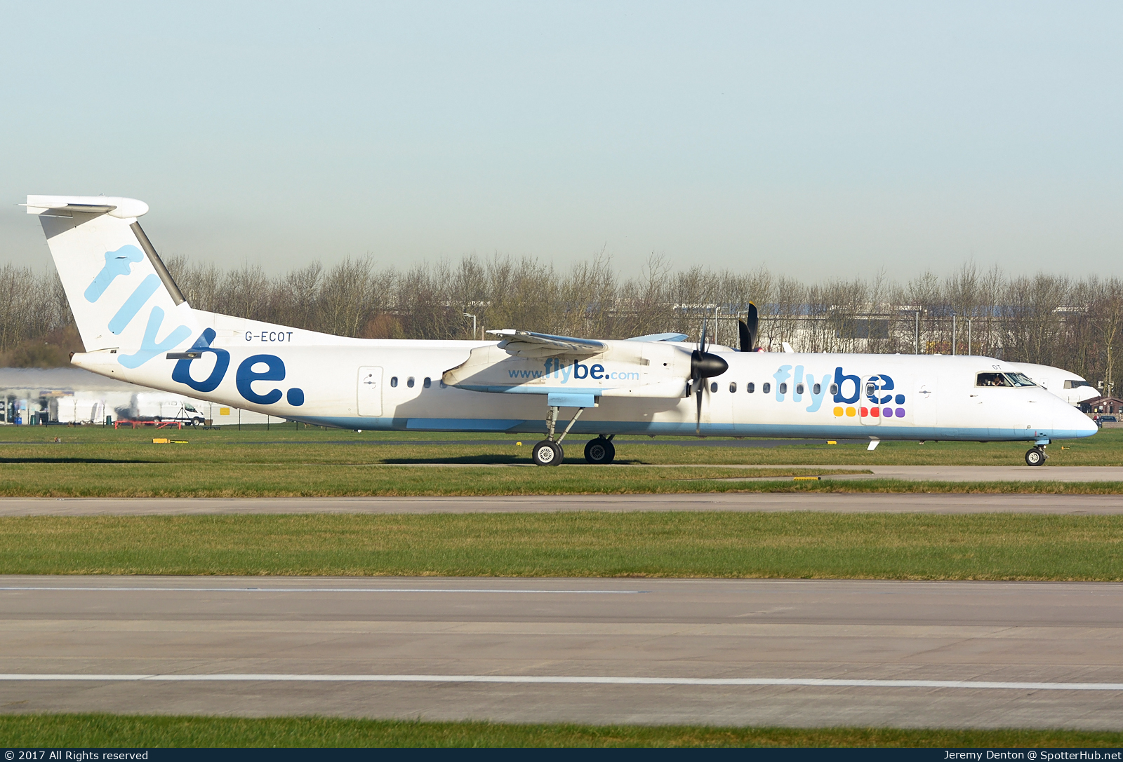 Photo of G-ECOT - Bombardier DHC-8-402 Dash 8 Q400 operated by flybe