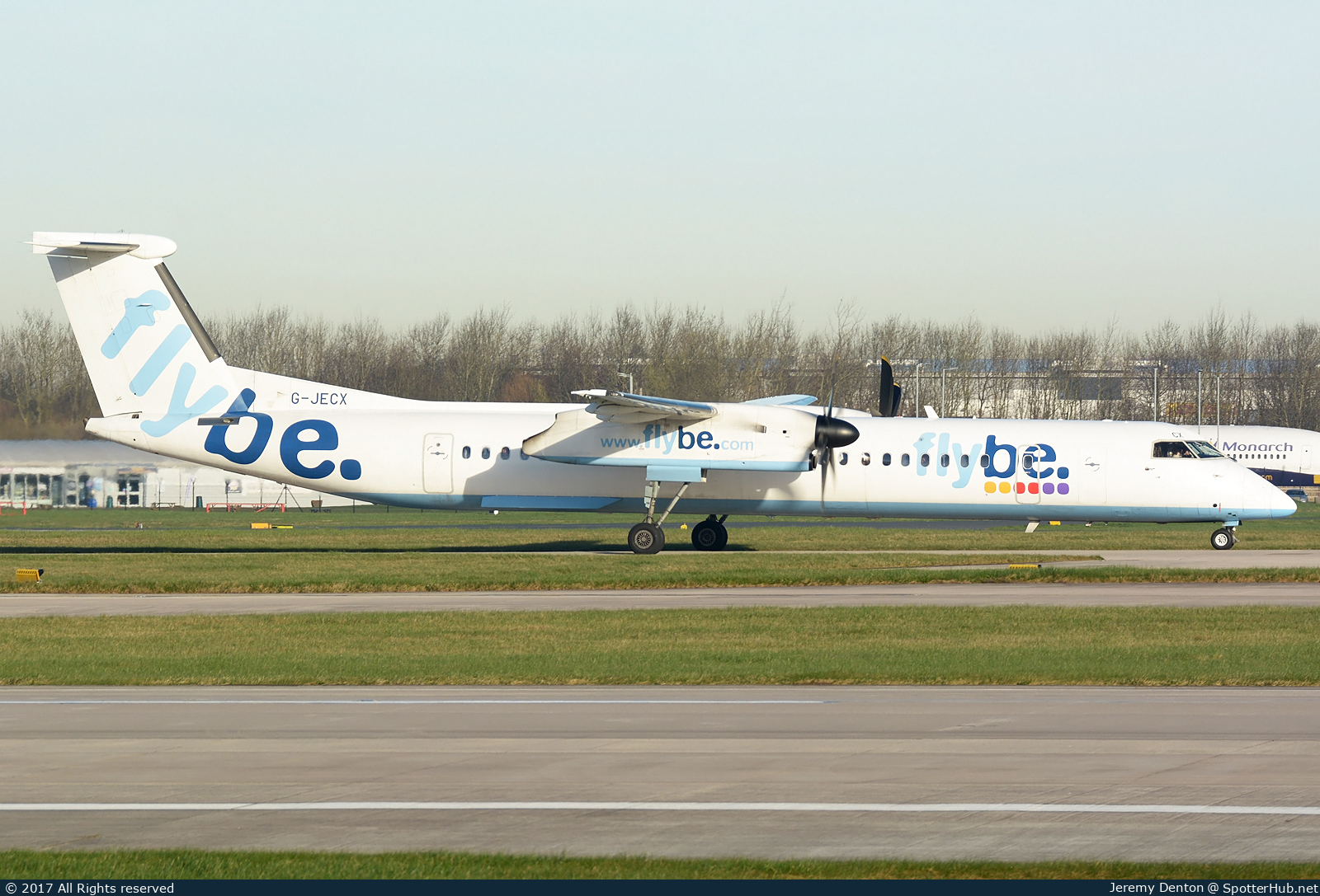 Photo of G-JECX - Bombardier DHC-8-402 Dash 8 Q400 operated by flybe