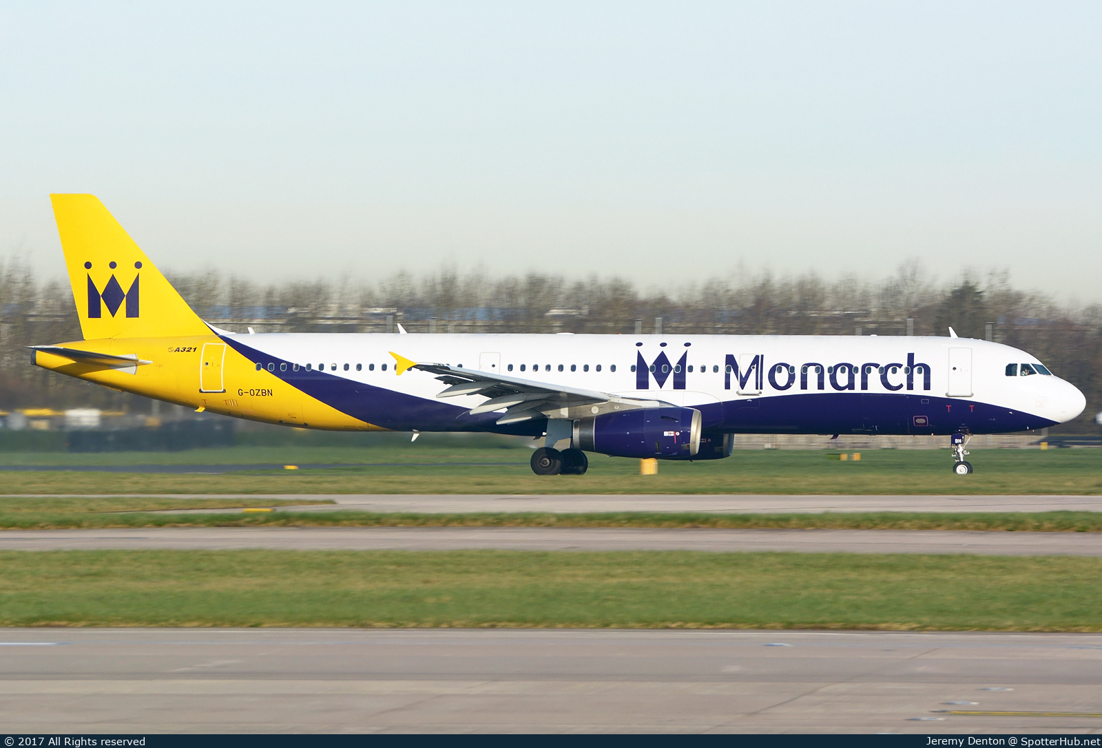 Photo of G-OZBN - Airbus A321-231 operated by Monarch Airlines