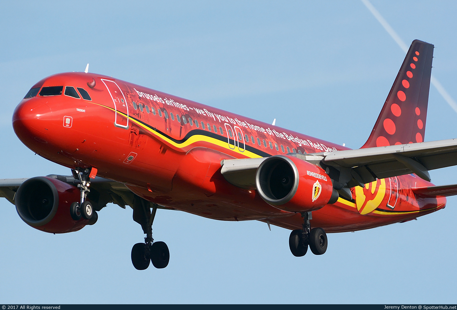 Photo of OO-SNA - Airbus A320-214 operated by Brussels Airlines