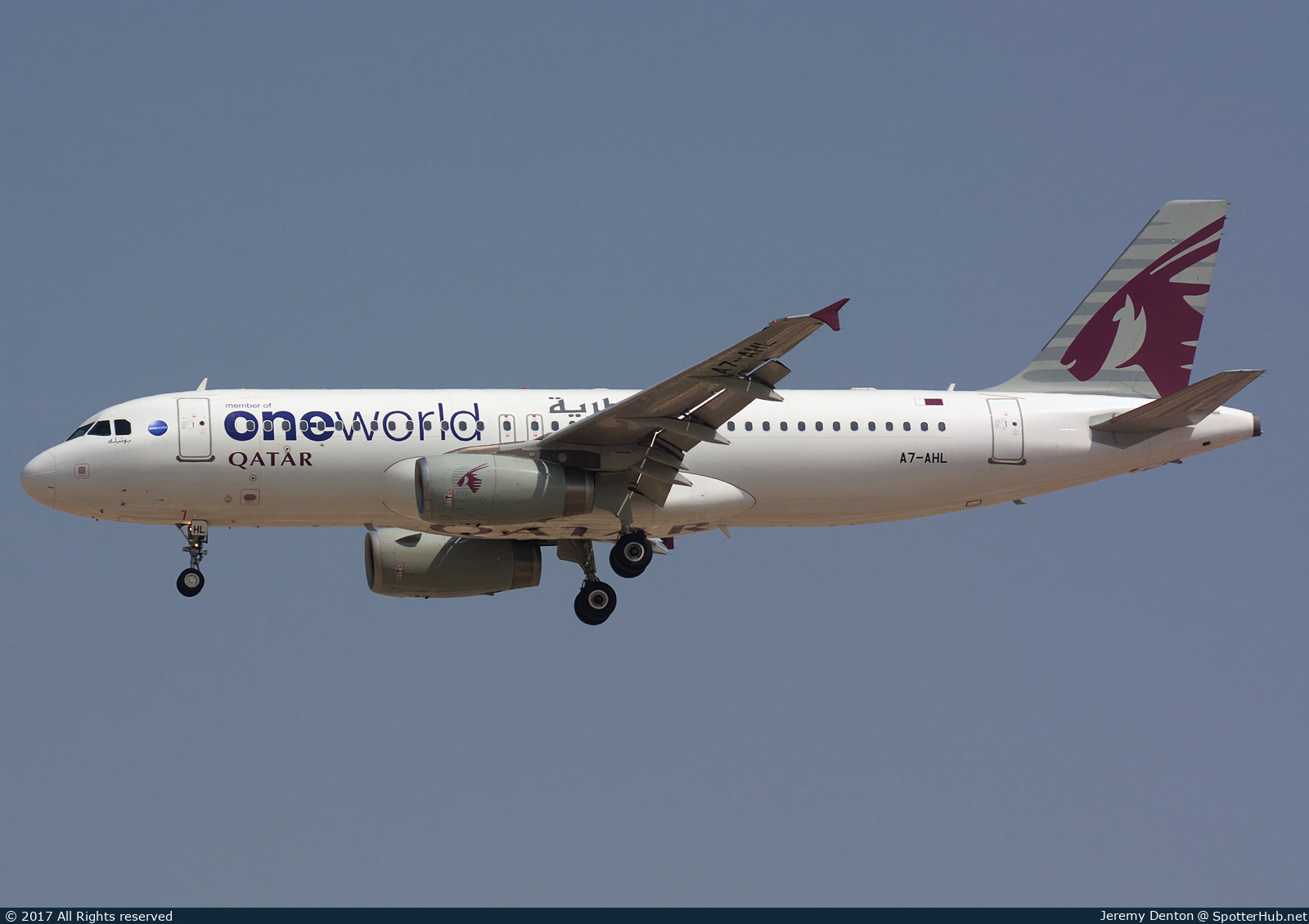 Photo of A7-AHL - Airbus A320-232 operated by Qatar Airways