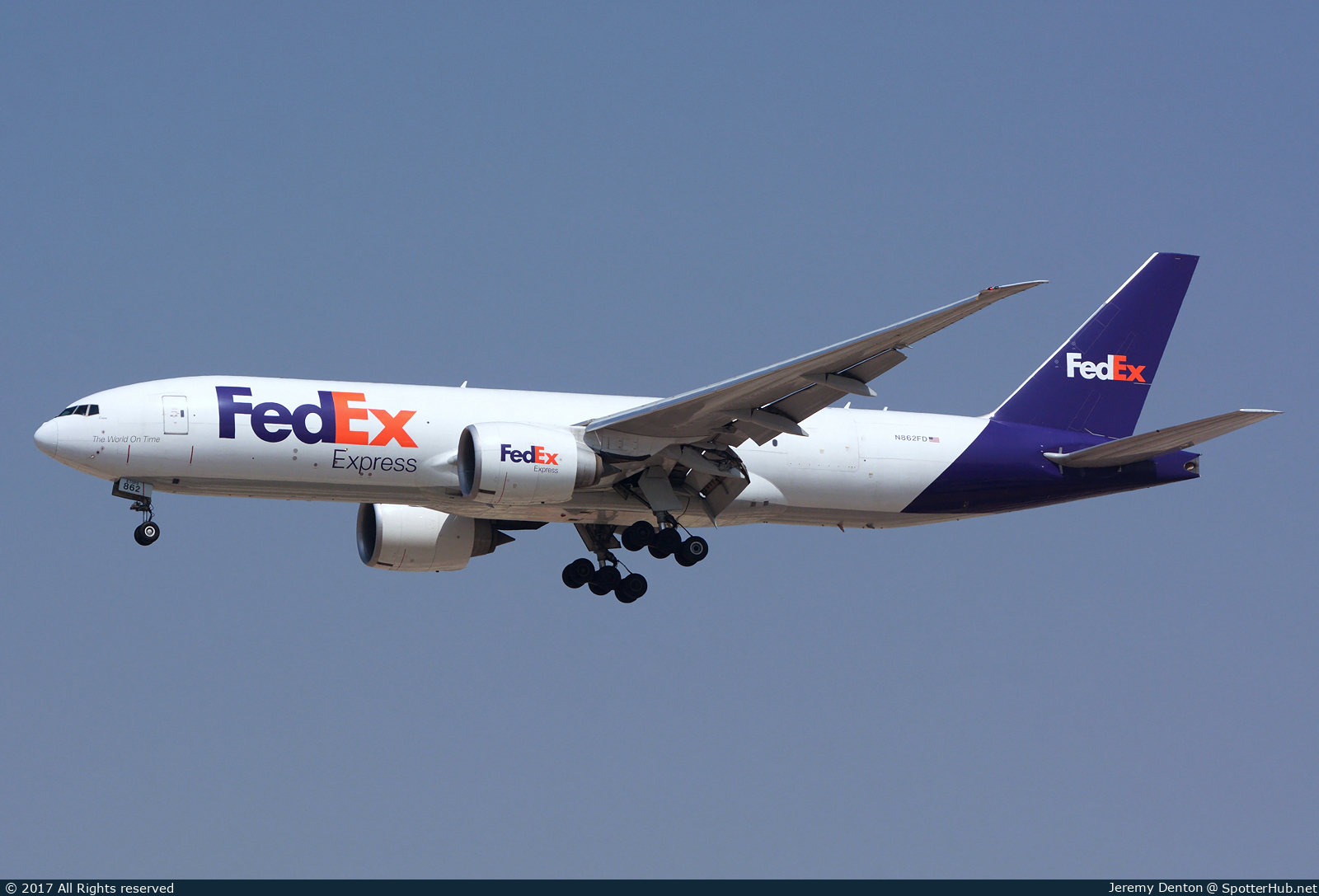 Photo of N862FD - Boeing 777-FS2 operated by FedEx