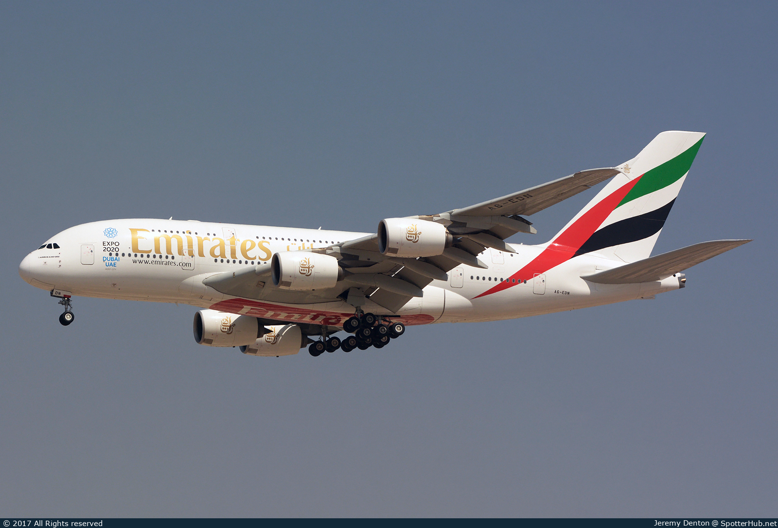 Photo of A6-EDN - Airbus A380-861 operated by Emirates