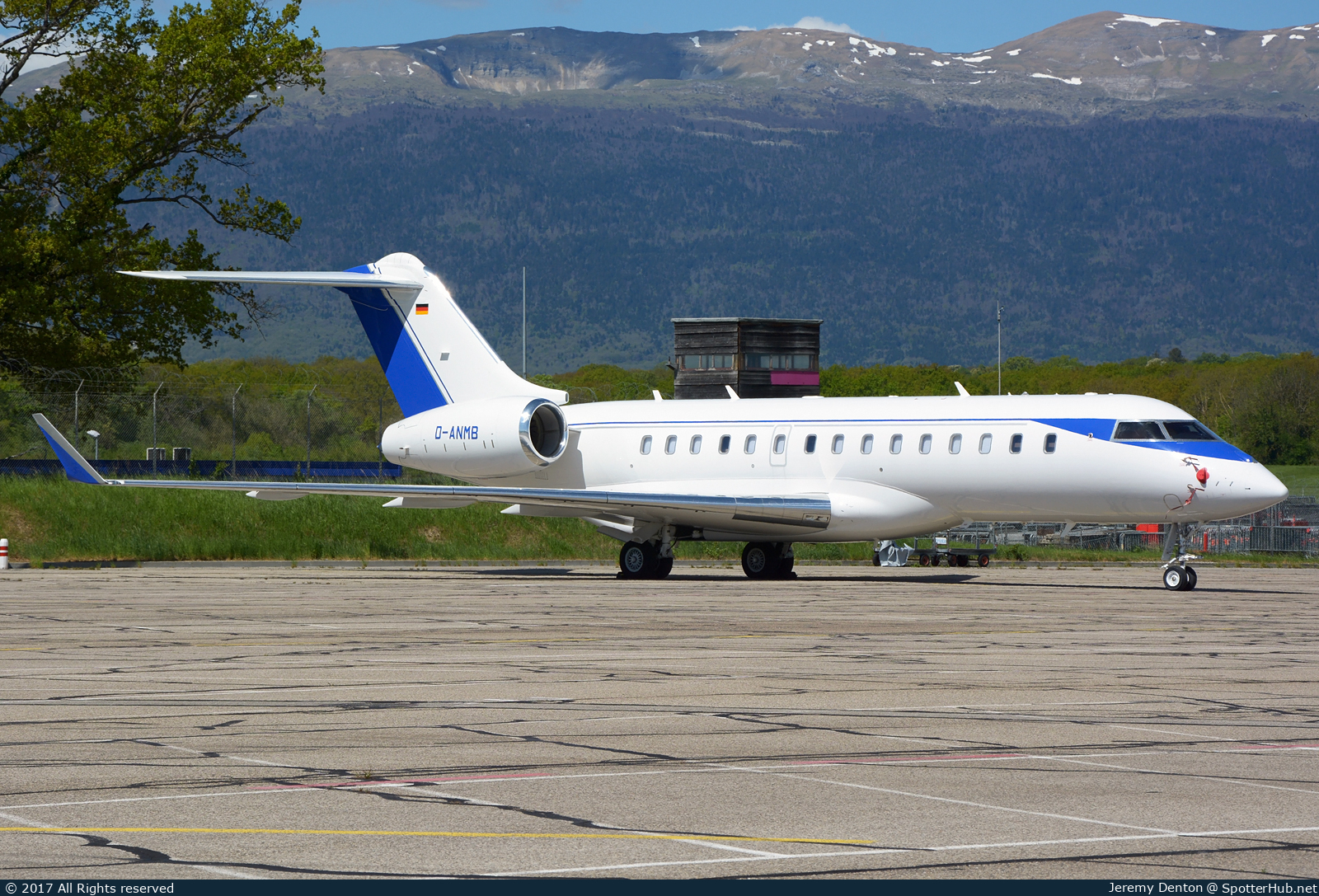 Photo of D-ANMB - Bombardier Global 6000 operated by ImperialJET Europe