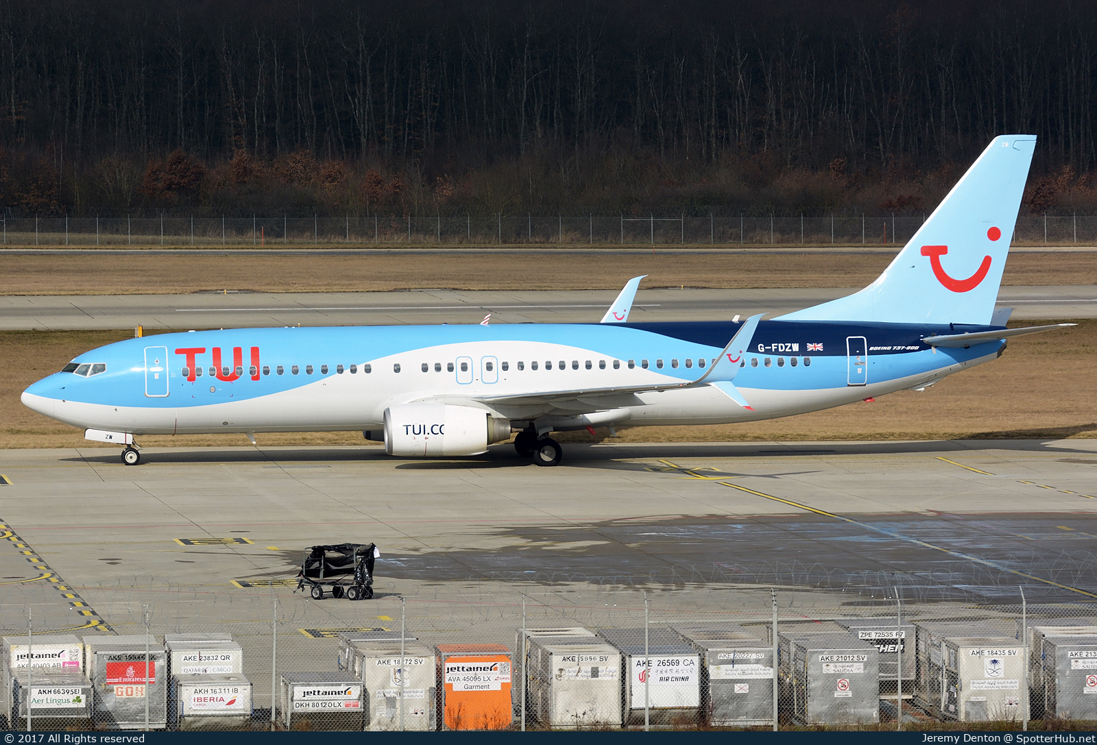Photo of G-FDZW - Boeing 737-8K5 operated by TUI Airways