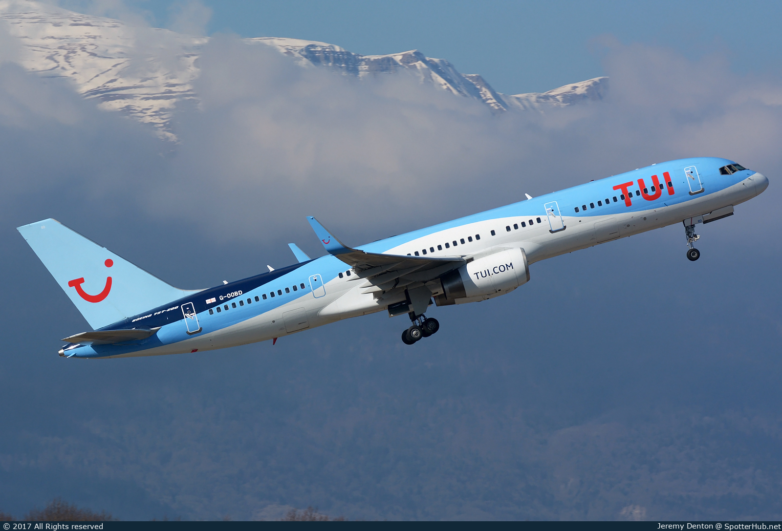 Photo of G-OOBD - Boeing 757-28A operated by TUI Airways