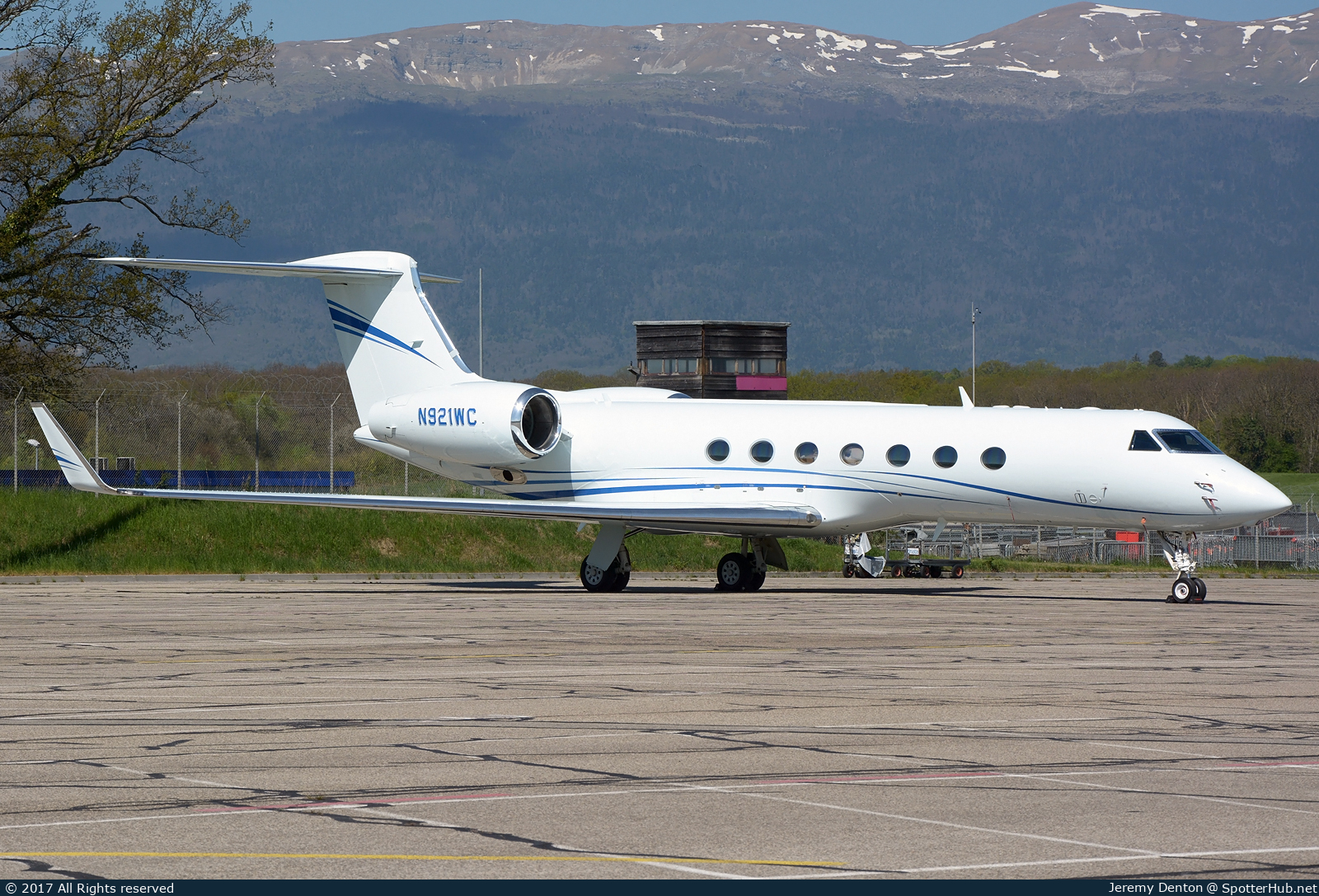Photo of N921WC - Gulfstream GV-SP (G550) operated by Private
