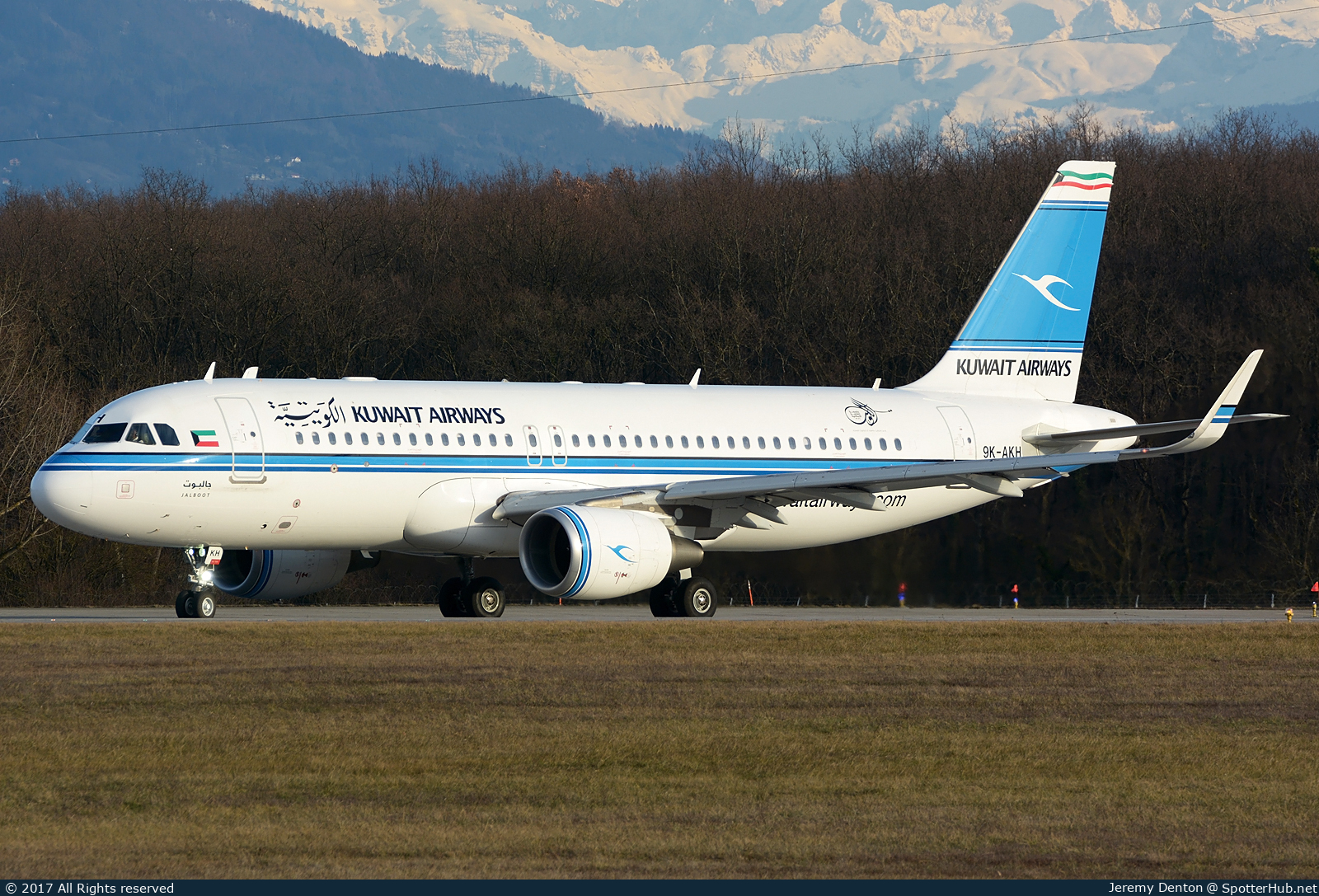 Photo of 9K-AKH - Airbus A320-214 operated by Kuwait Airways