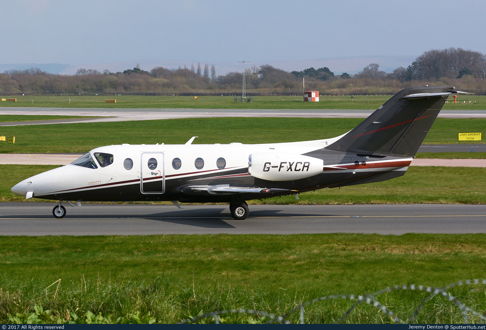 Photo of G-FXCR - Hawker Beechcraft 400XTi Nextant operated by Flairjet