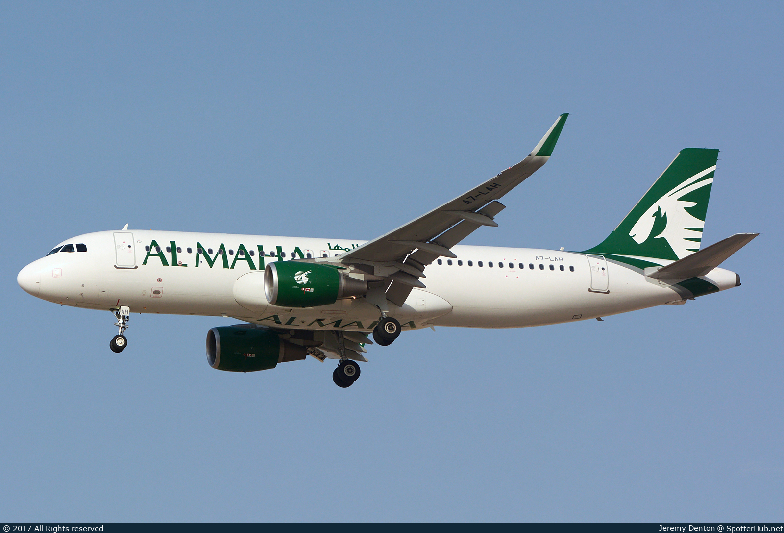 Photo of A7-LAH - Airbus A320-214 operated by Al Maha Airways