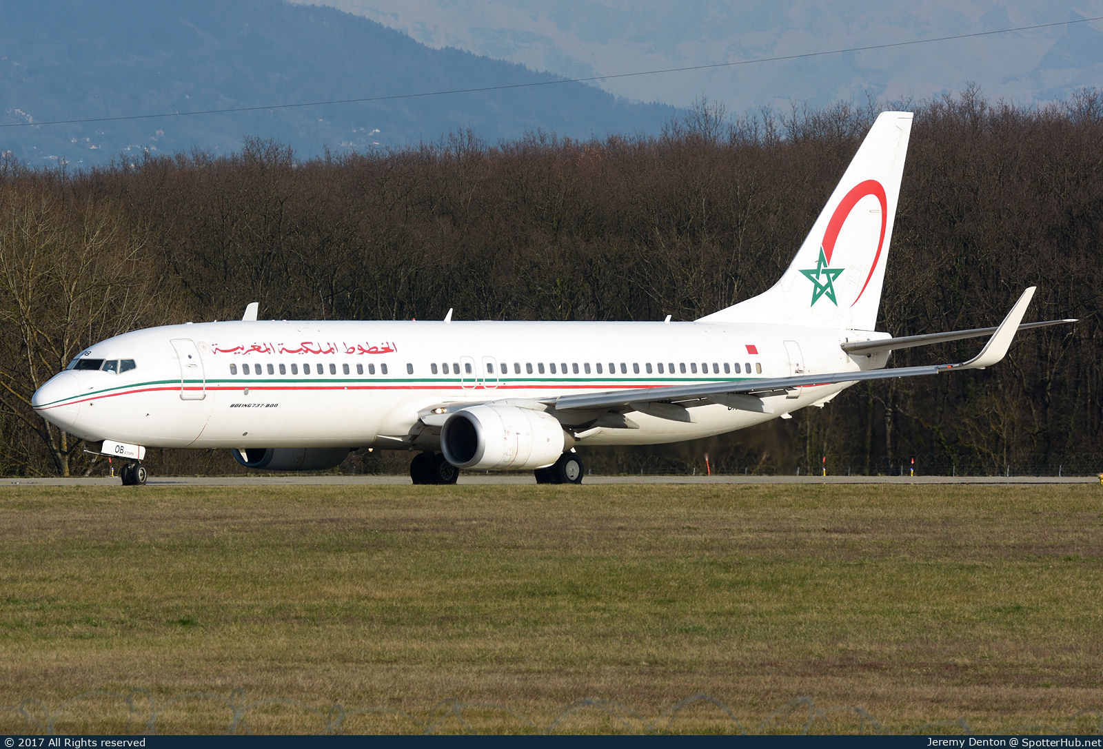 Photo of CN-ROB - Boeing 737-8B6 operated by Royal Air Maroc