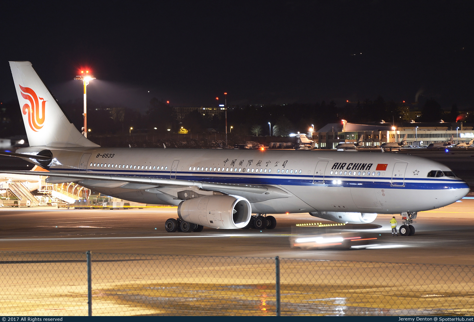 Photo of B-6533 - Airbus A330-243 operated by Air China
