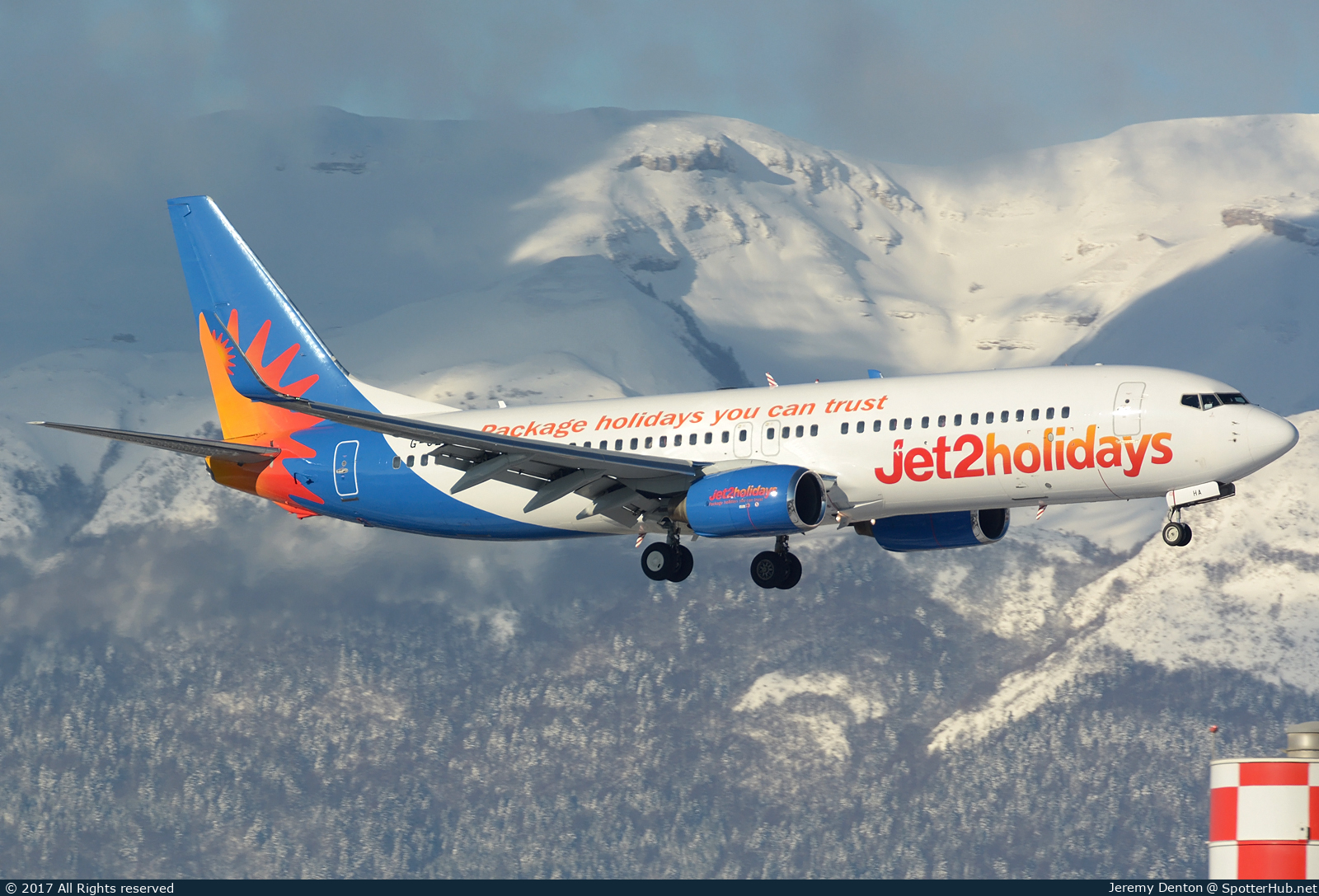 Photo of G-JZHA - Boeing 737-8K5 operated by Jet2
