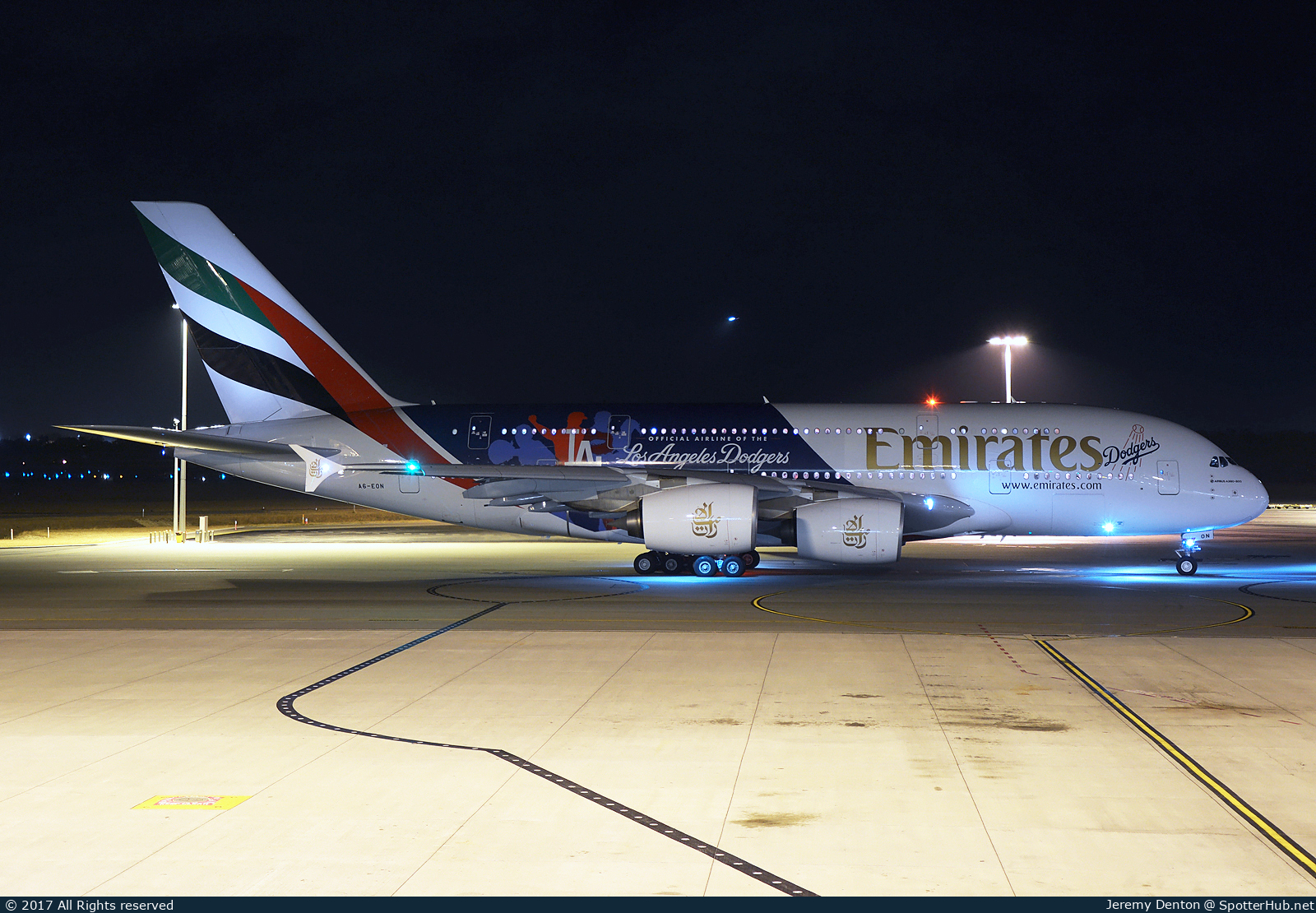 Photo of A6-EON - Airbus A380-861 operated by Emirates