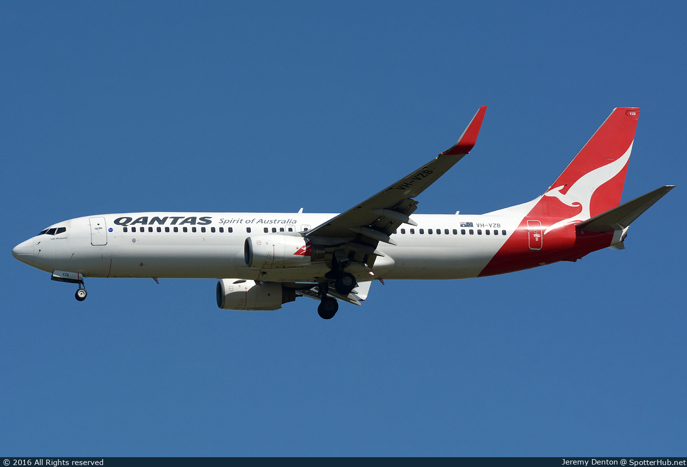 Photo of VH-VZB - Boeing 737-838 operated by Qantas