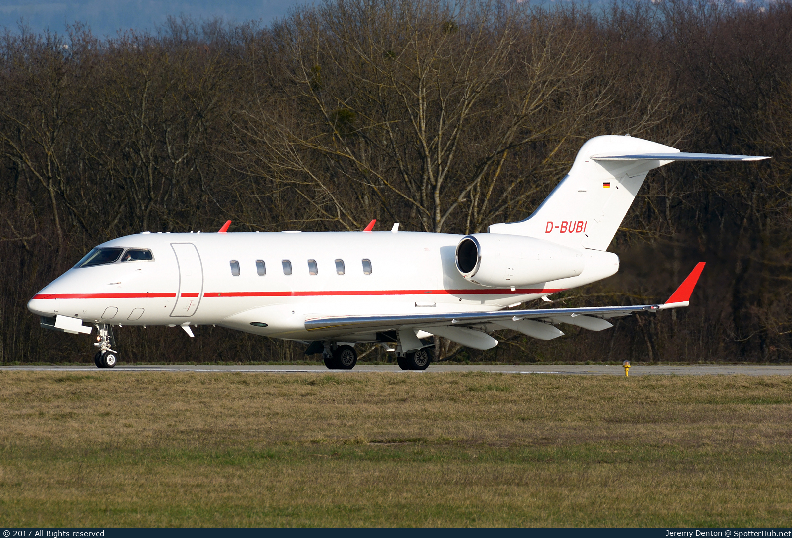 Photo of D-BUBI - Bombardier Challenger 300 operated by Windrose Air Jet Charter