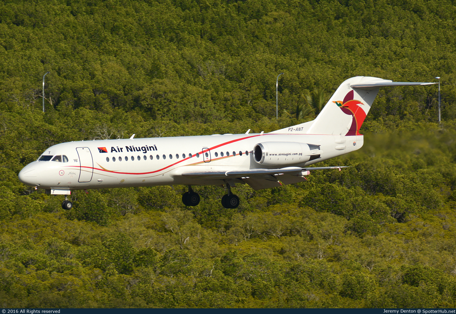 Photo of P2-ANT - Fokker 70 operated by Air Niugini