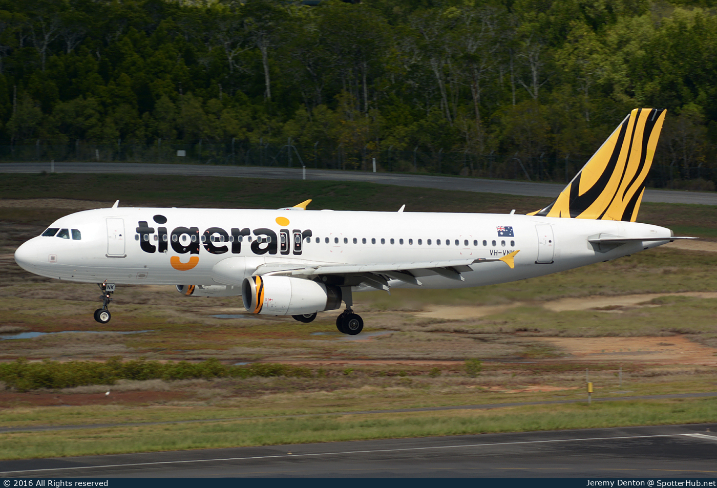 Photo of VH-VNK - Airbus A320-232 operated by Tiger Airways Australia