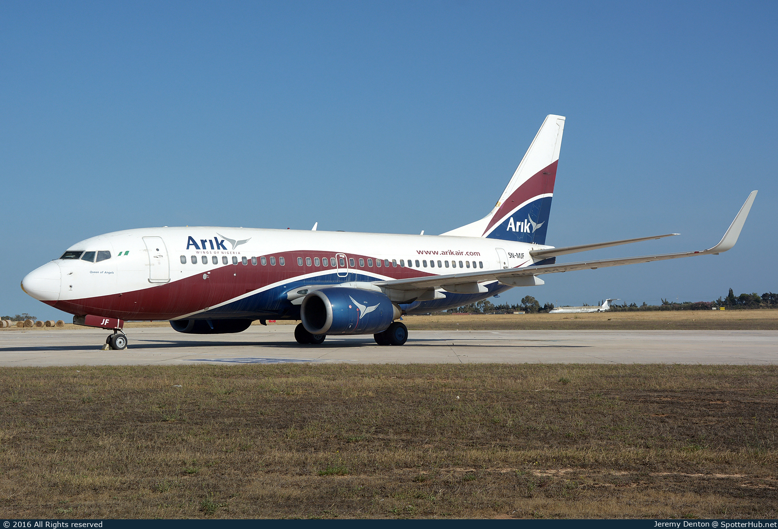 Photo of 5N-MJF - Boeing 737-7GL operated by Arik Air