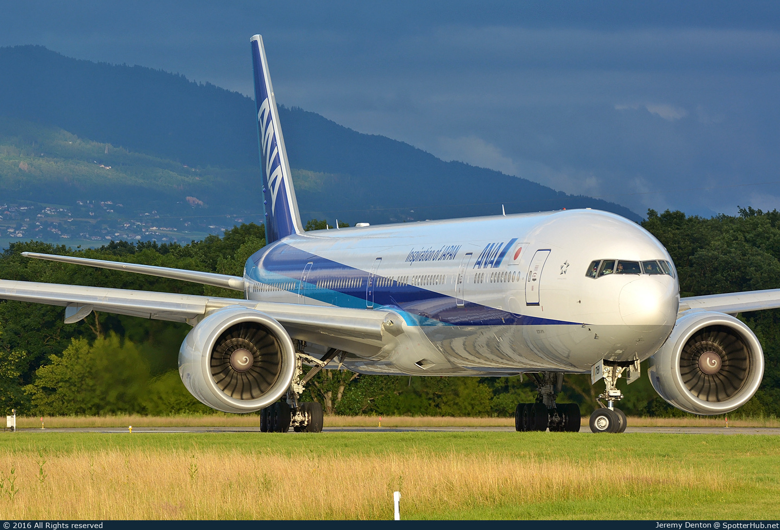 Photo of JA781A - Boeing 777-381(ER) operated by ANA All Nippon Airways