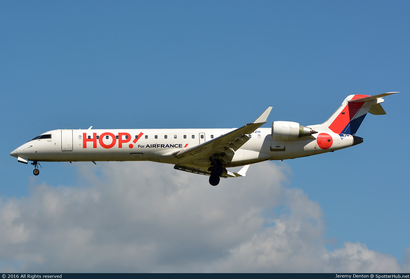 Photo of F-GRZH - Bombardier CRJ-701 operated by Air France HOP