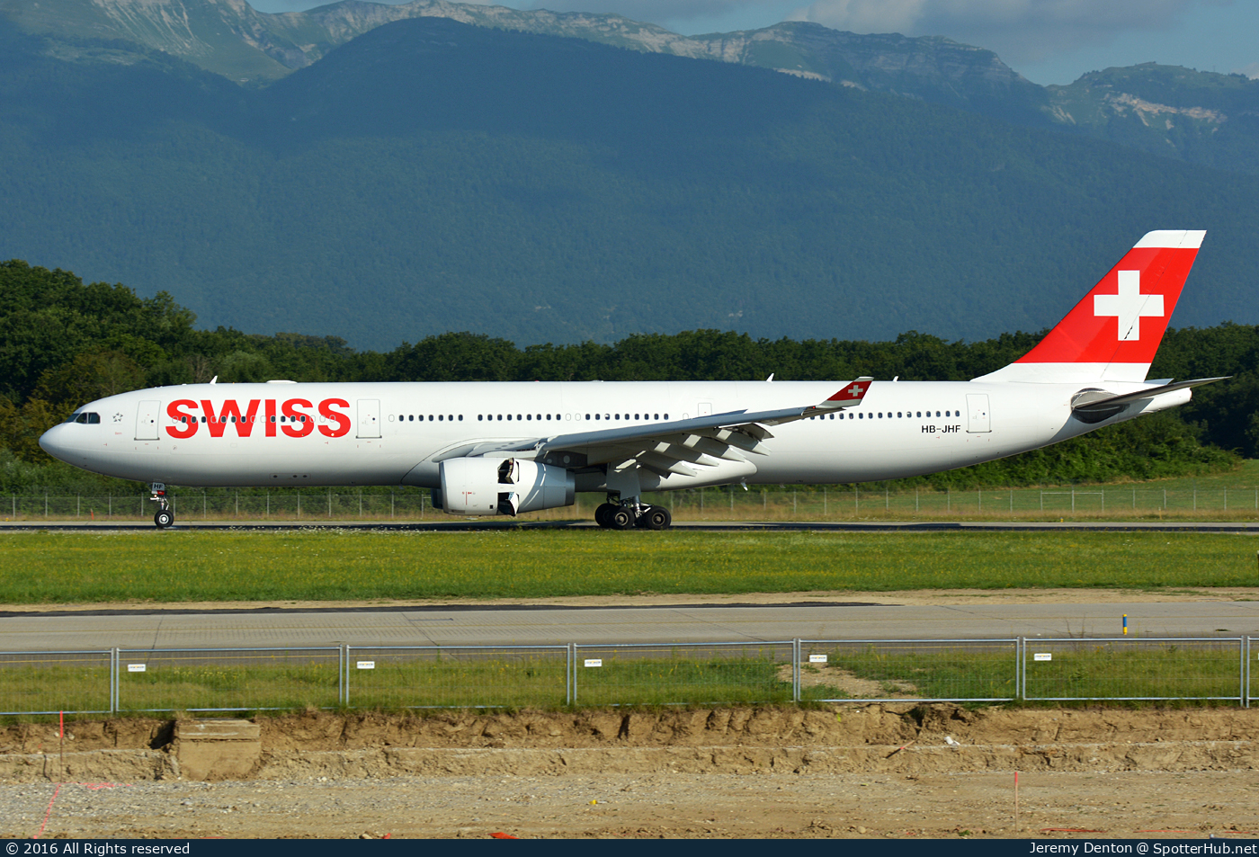 Photo of HB-JHF - Airbus A330-343 operated by Swiss International Air Lines