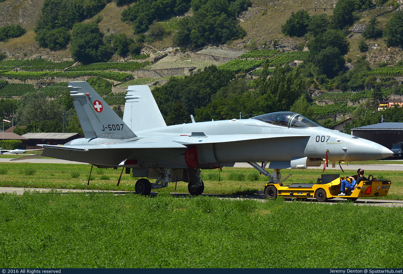 Photo of J-5007 - McDonnell Douglas F/A-18C Hornet operated by Swiss Air Force