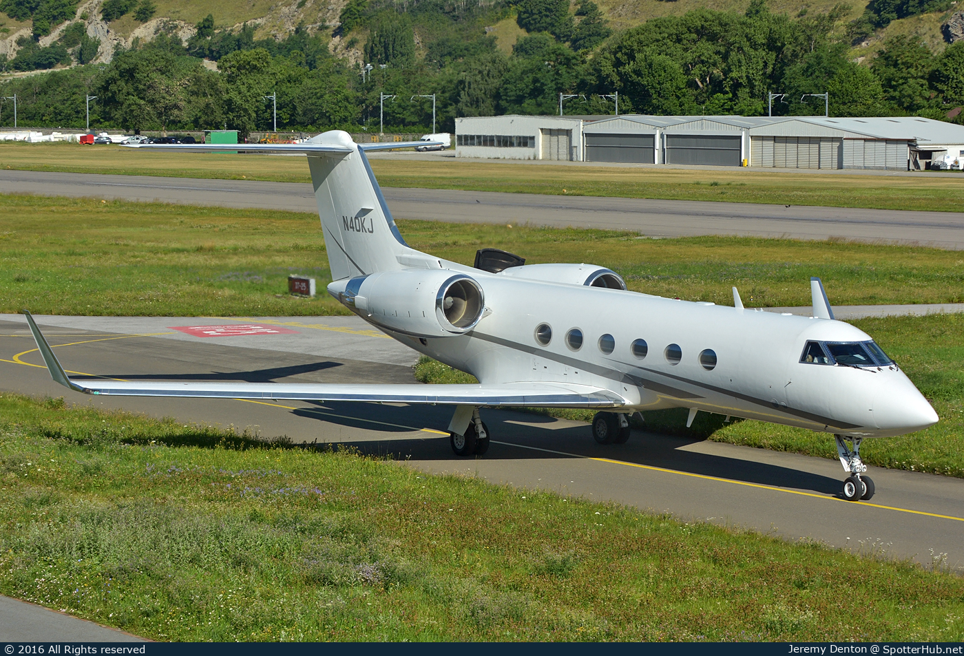Photo of N40KJ - Gulfstream GIV operated by Priester Aviation