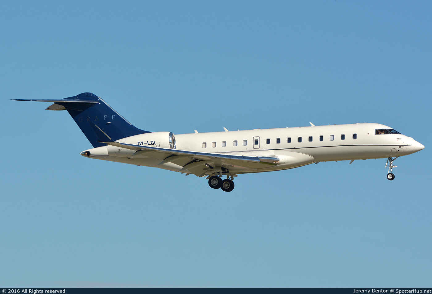 Photo of OY-LGI - Bombardier Global 6000 operated by ExecuJet Scandinavia